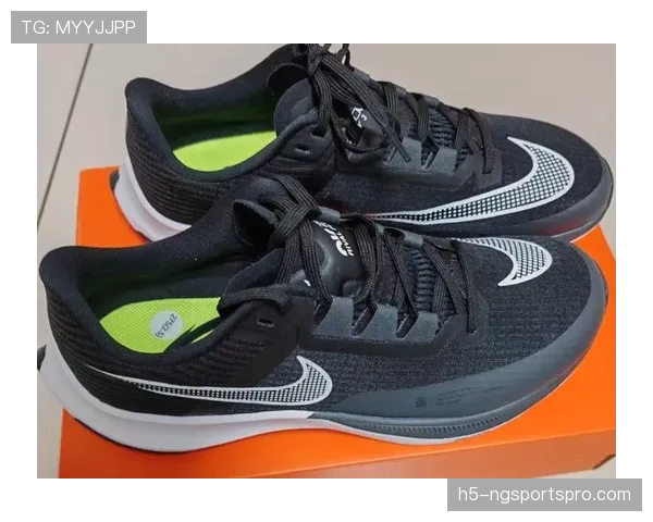 苏炳添买了啥鞋，明星都抢着穿？这生活细节酸了我一夜